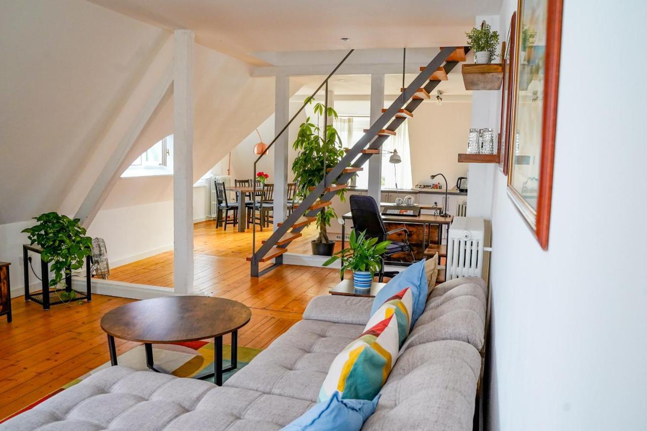Traumhaft Wohnen In Jugendstilvilla Apartment *