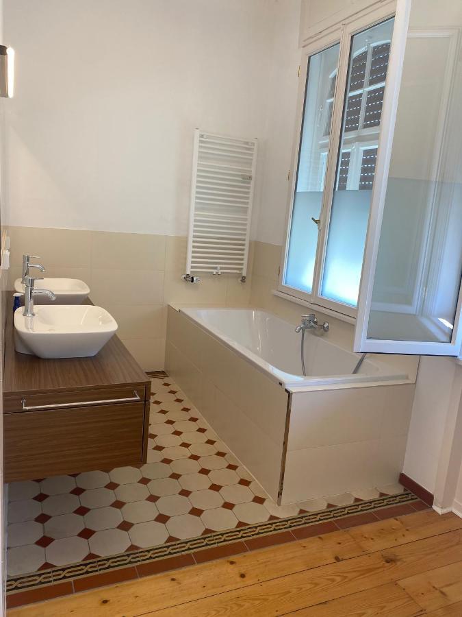 Traumhaft Wohnen In Jugendstilvilla Apartment *